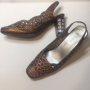 Beautiful Rhinestone Shoes - Dress to Impress